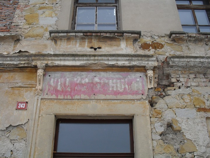img00006.jpg