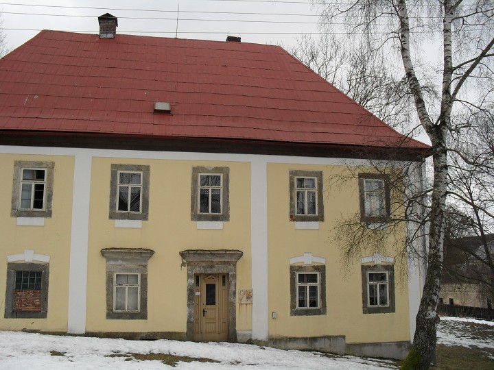 img00006.jpg