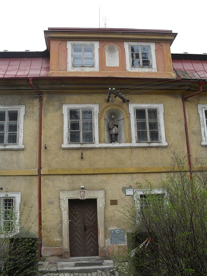 img00019.jpg